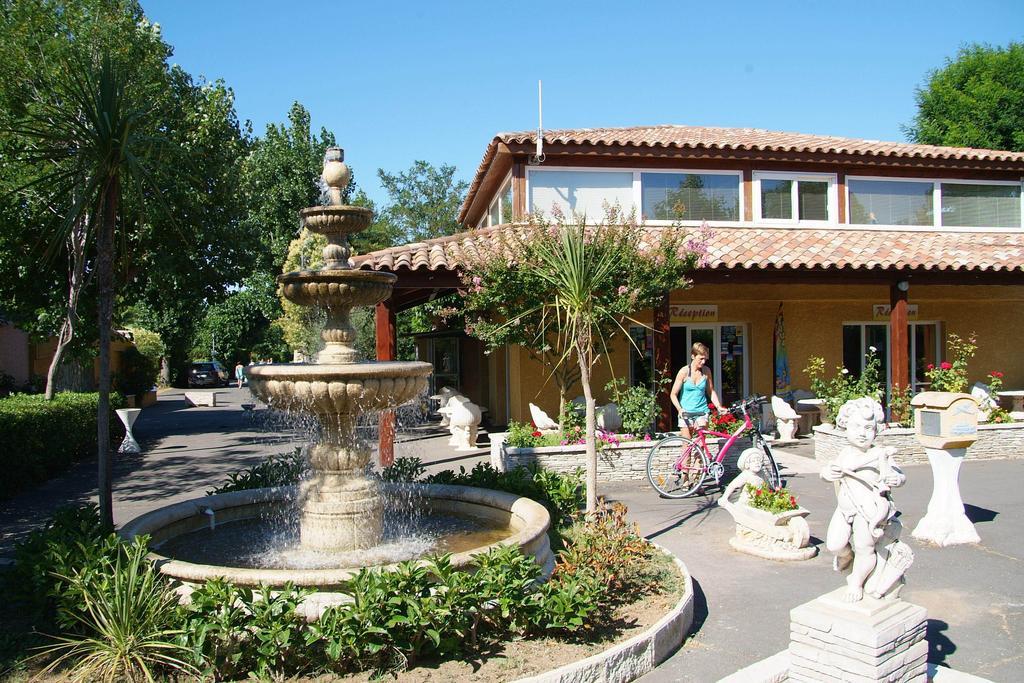 Camping Resort Les Champs Blancs Agde Εξωτερικό φωτογραφία