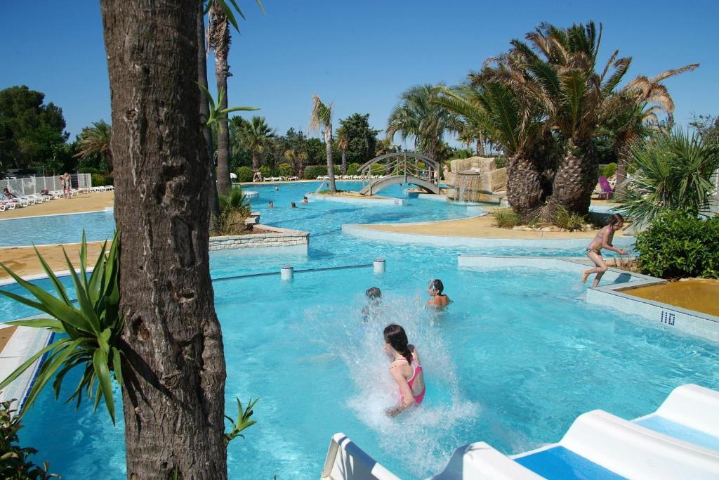 Camping Resort Les Champs Blancs Agde Εξωτερικό φωτογραφία